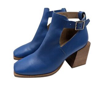 Free People Womens Sz 39.5 US 9.5 Brady Blue Leather Chunky Heel Buckle Boots